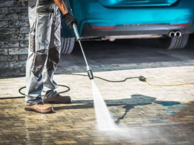 Miller's Exterior Cleans | Pressure Washers in Cape Coral FL
